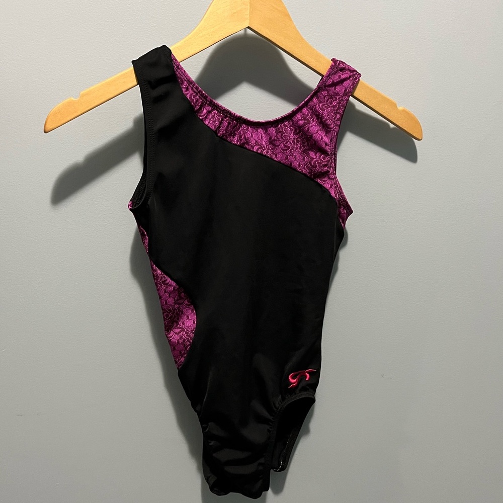 ⭐️3/$15 🤸‍♂️Gymnastics leotard
